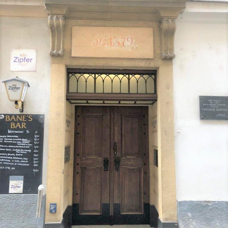 20220207_114226885_iOS