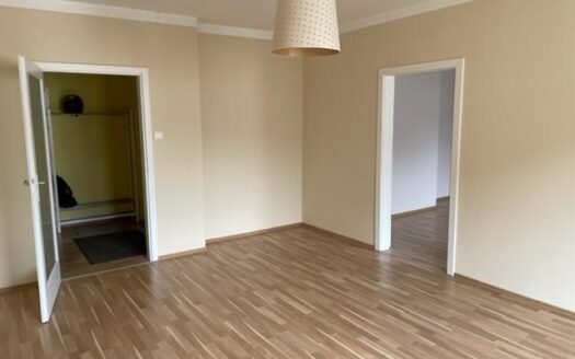 Zentral gelegene 2 Zimmer Wohnung im 3. Liftstock in Ottakring