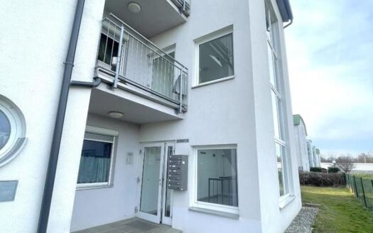 Top Wohnung in Mannswörth mit Terrasse und Garage